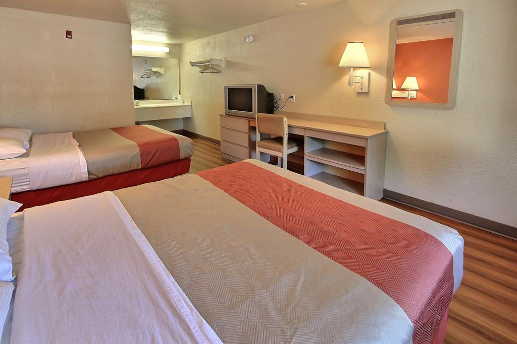 Motel 6-Newport News, Va Buitenkant foto