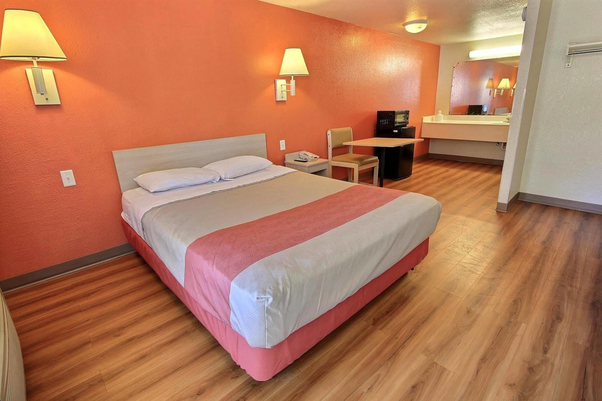 Motel 6-Newport News, Va Buitenkant foto